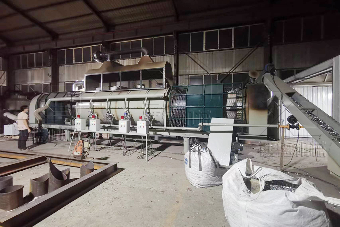 安徽金屬廢料連續式炭化爐現場 安徽金屬廢料連續式炭化爐現場